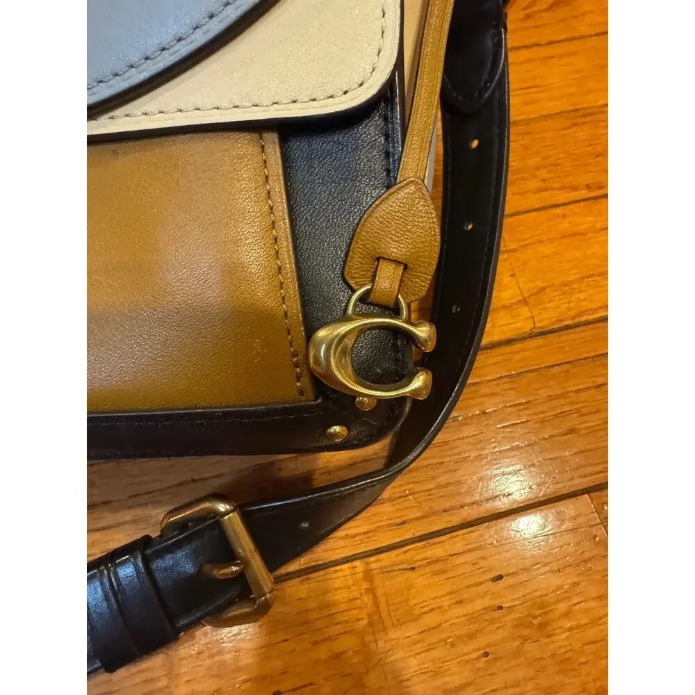 Coach 76044 Dreamer Shoulder Bag In Colorblock (150